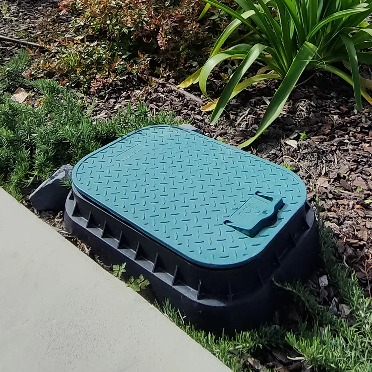 Rain PZRM EzOpen Rectangular Valve Box Small 113 | 525 x 395 x 330mm