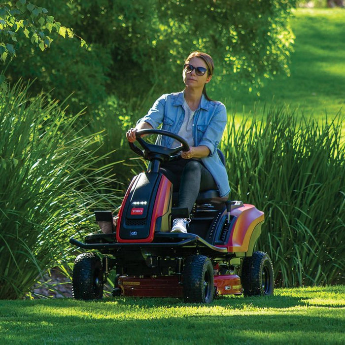 TORO eS3000 Battery Powered Ride-On Mower