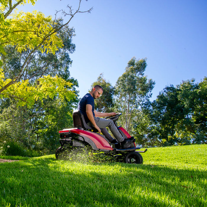 TORO eS3000 Battery Powered Ride-On Mower